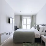 Contemporary 1bd Flat - Centre! بريستول