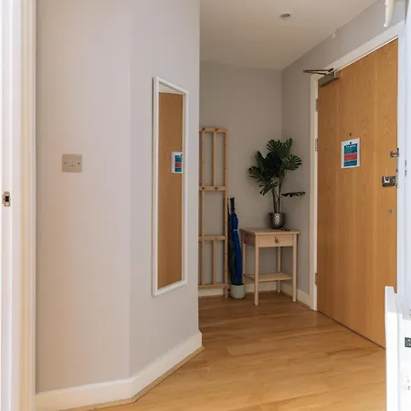 Contemporary 1bd Flat - Centre! Apartman