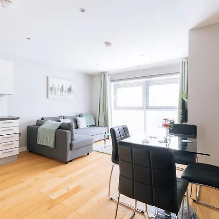 Contemporary 1bd Flat - Centre! Appartement