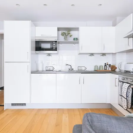Apartment Contemporary 1bd Flat - Centre! *