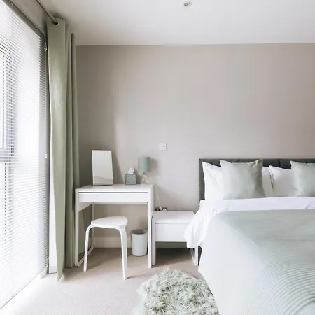 Contemporary 1bd Flat - Centre! דירה *