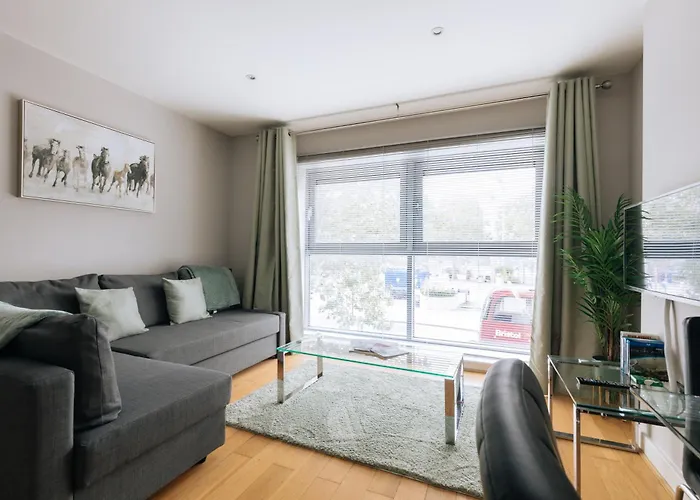 Contemporary 1bd Flat - Centre! Apartment Bristol