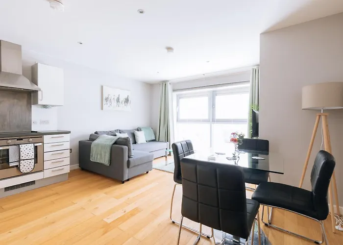 Contemporary 1bd Flat - Centre! *