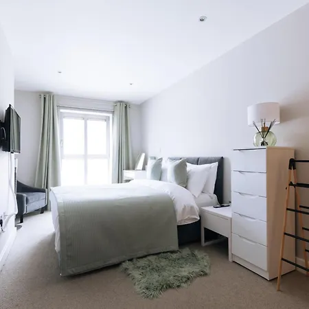 Contemporary 1bd Flat - Centre! Appartement