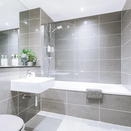 Apartment Contemporary 1bd Flat - Centre! *