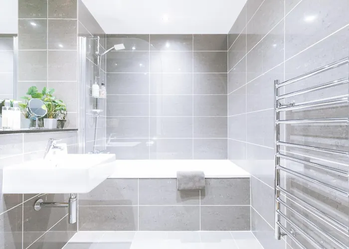 Contemporary 1bd Flat - Centre!